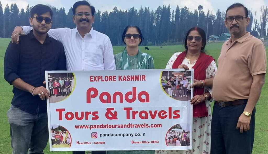 A beautiful couple welcomed by Panda Tour and travel on their offbeat kashmir tour package