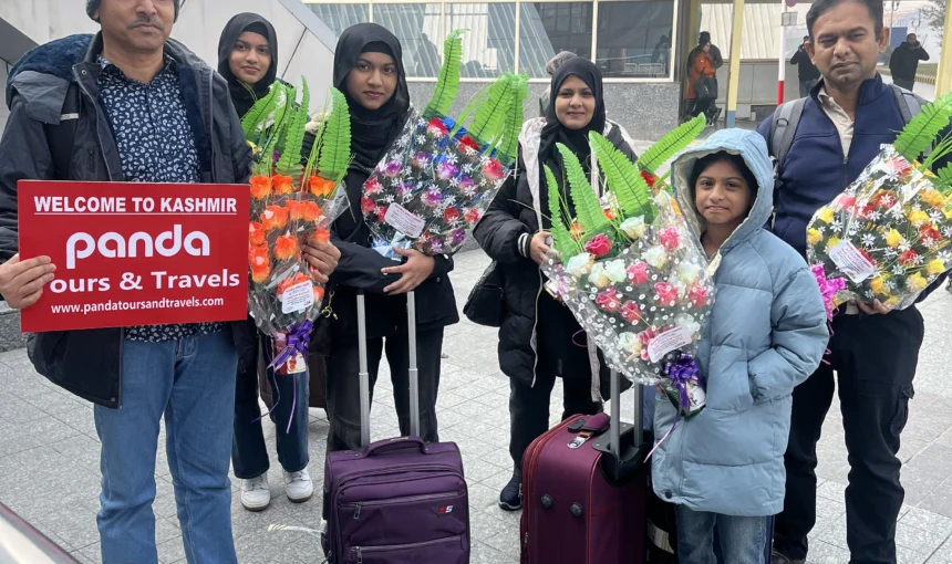 7 Best 5 Star Kashmir Tour Packages from Singapore for a Luxury Holiday in 2026 1 7 Best 5 Star Kashmir Tour Packages from Singapore for a Luxury Holiday in 2026