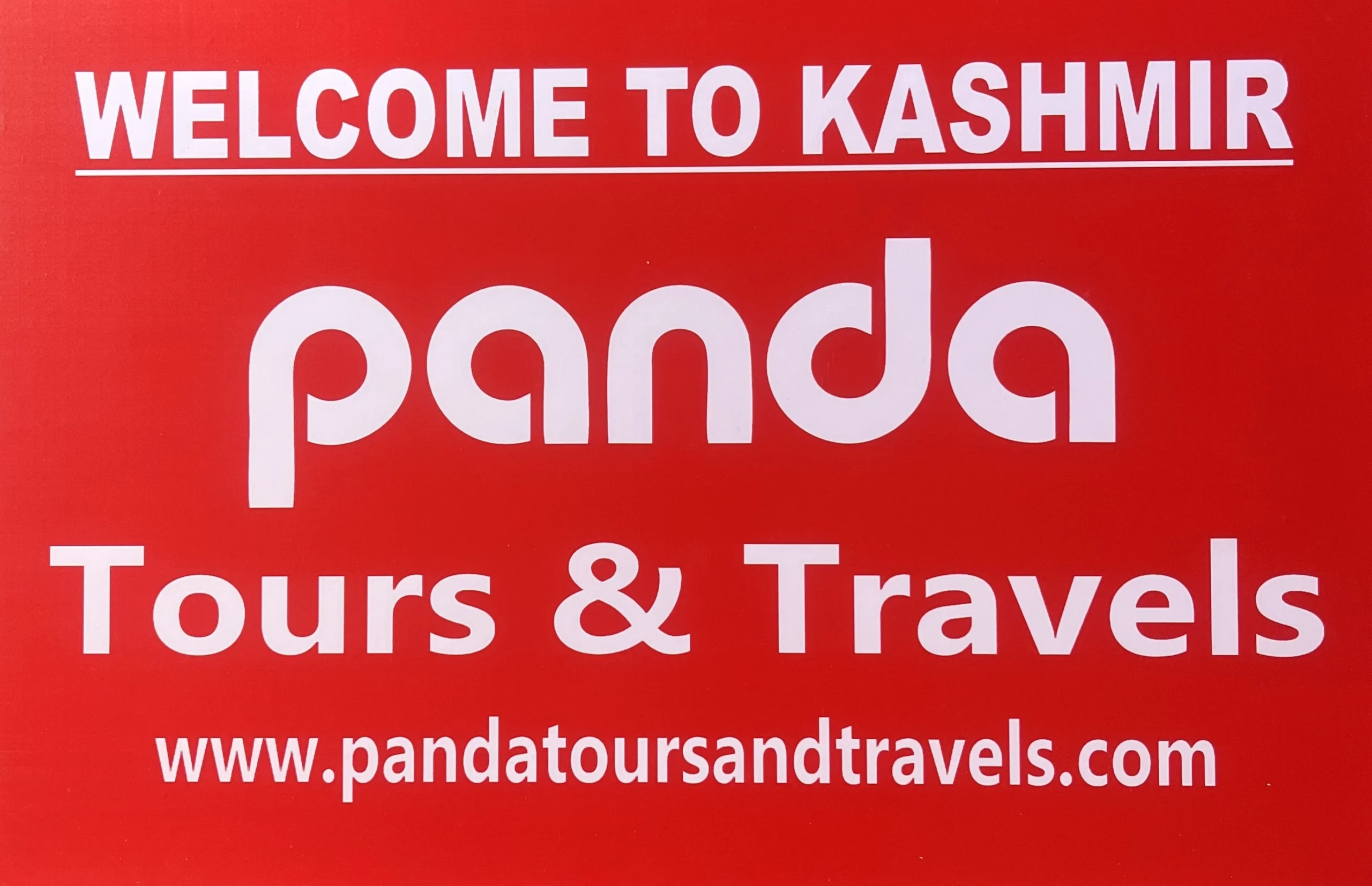 featured iamge tour and travels