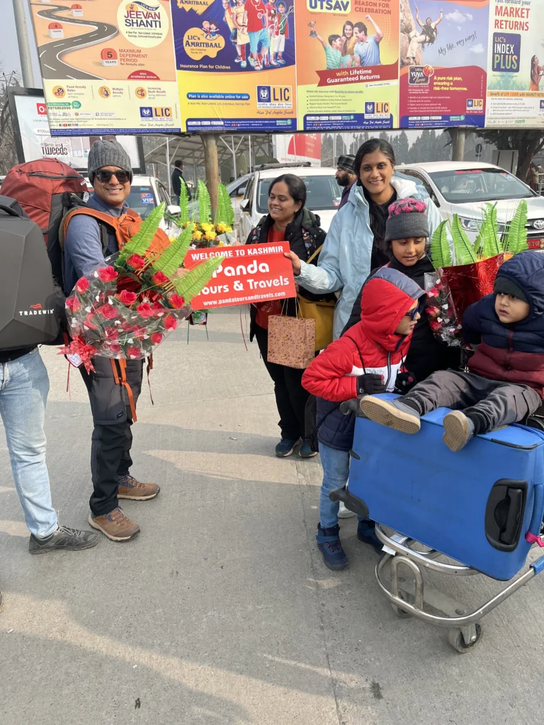 tourist image Best Travel Agency in Kashmir, Srinagar 2026 – Complete Srinagar Travel Guide