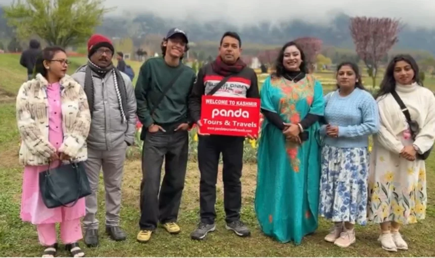 Kashmir Tour Package from Kolkata for Couples & Families 20% Off 2026 1 Kashmir Tour Package from Kolkata for Couples & Families 20% Off 2026