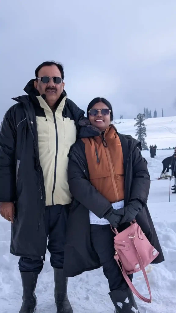 Kashmir Family Tour Package From Odisha, Bhubnishwar