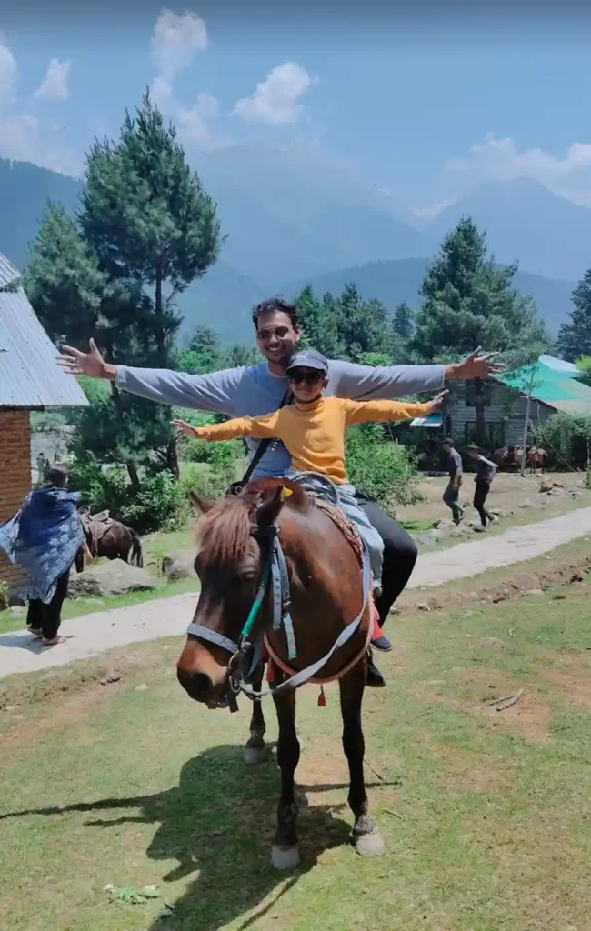 Kashmir Tour Package For Families From Delhi