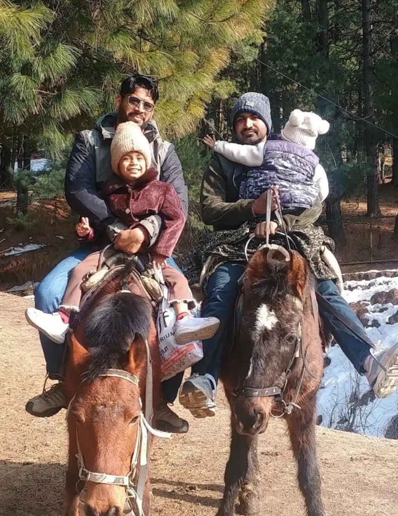 Kashmir Tour Package For Families From UP - GorakPore
