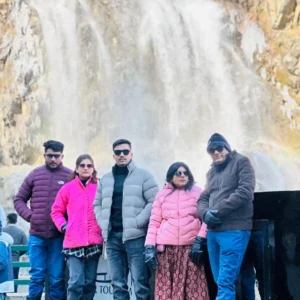 FEATURED IMAGE FOR KASHMIR TOUR PACKAGE FROM LUCKNOW