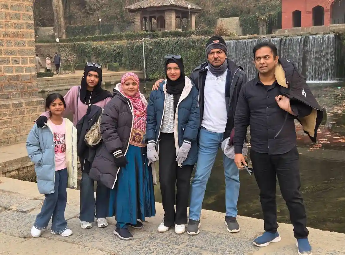 Kashmir Tour Packages From Singapore | Panda Tours & Travels 1 featured image for kashmir tour packages from singapore