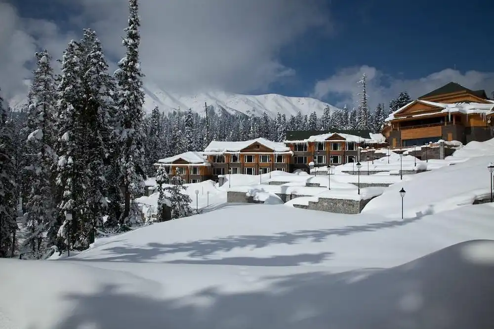 5 star accommodation kashmir tour package