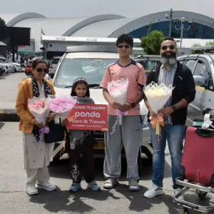 featured image for kashmir vacation packages