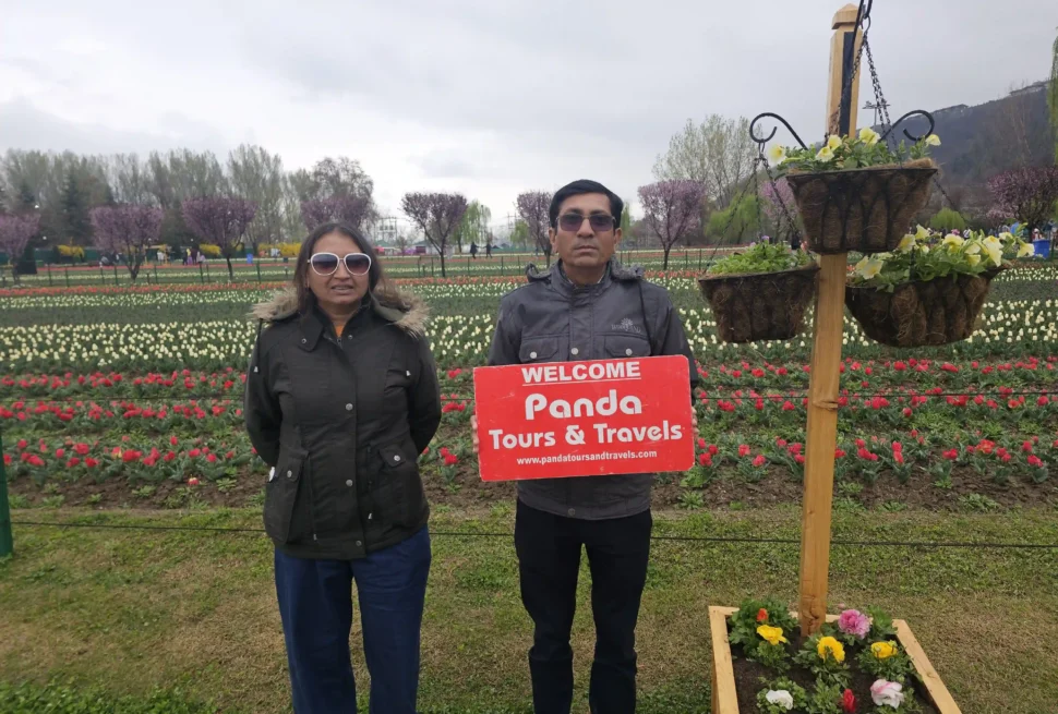 Featured image for kashmir tour packages from Ahmedabad