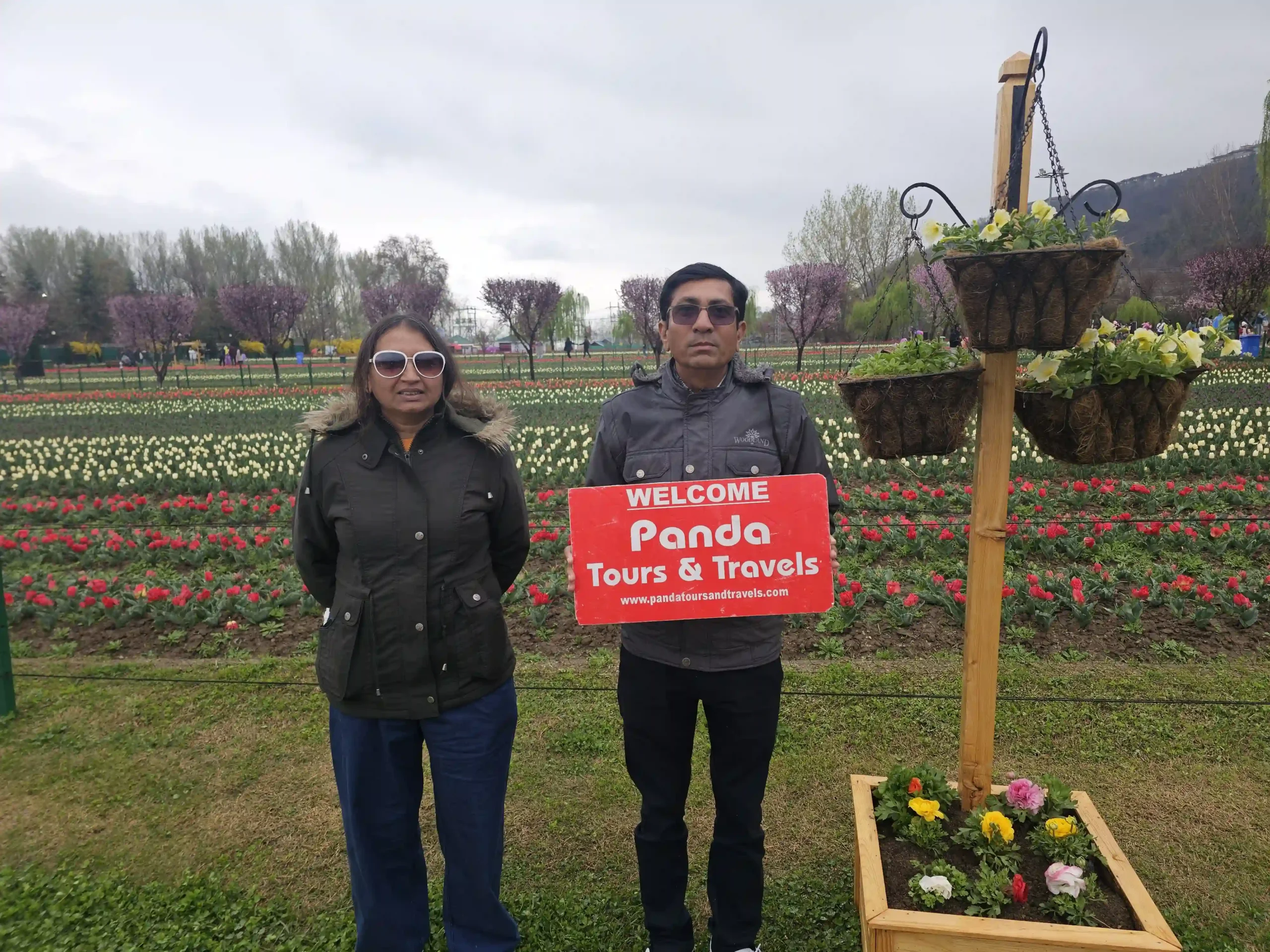 Featured image for kashmir tour packages from Ahmedabad