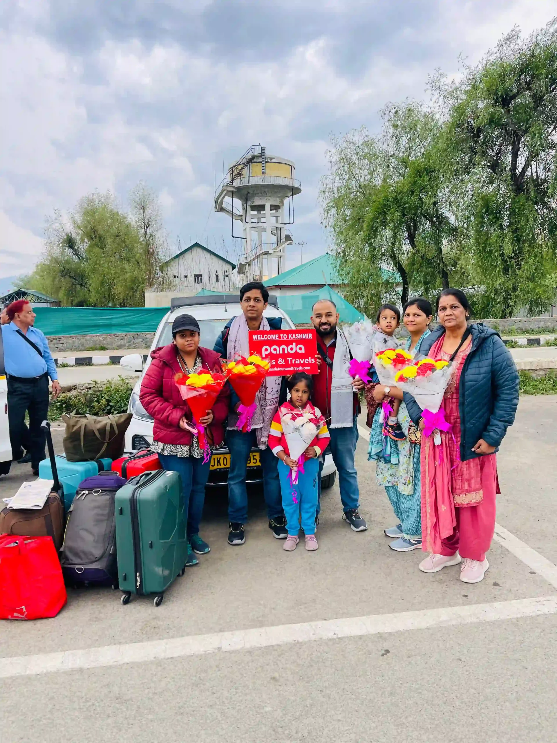 Kashmir Tour Packages From Ranchi 2026 – Affordable Family, Honeymoon & Group Tours 1 featured image for kashmir tour packages from Ranchi