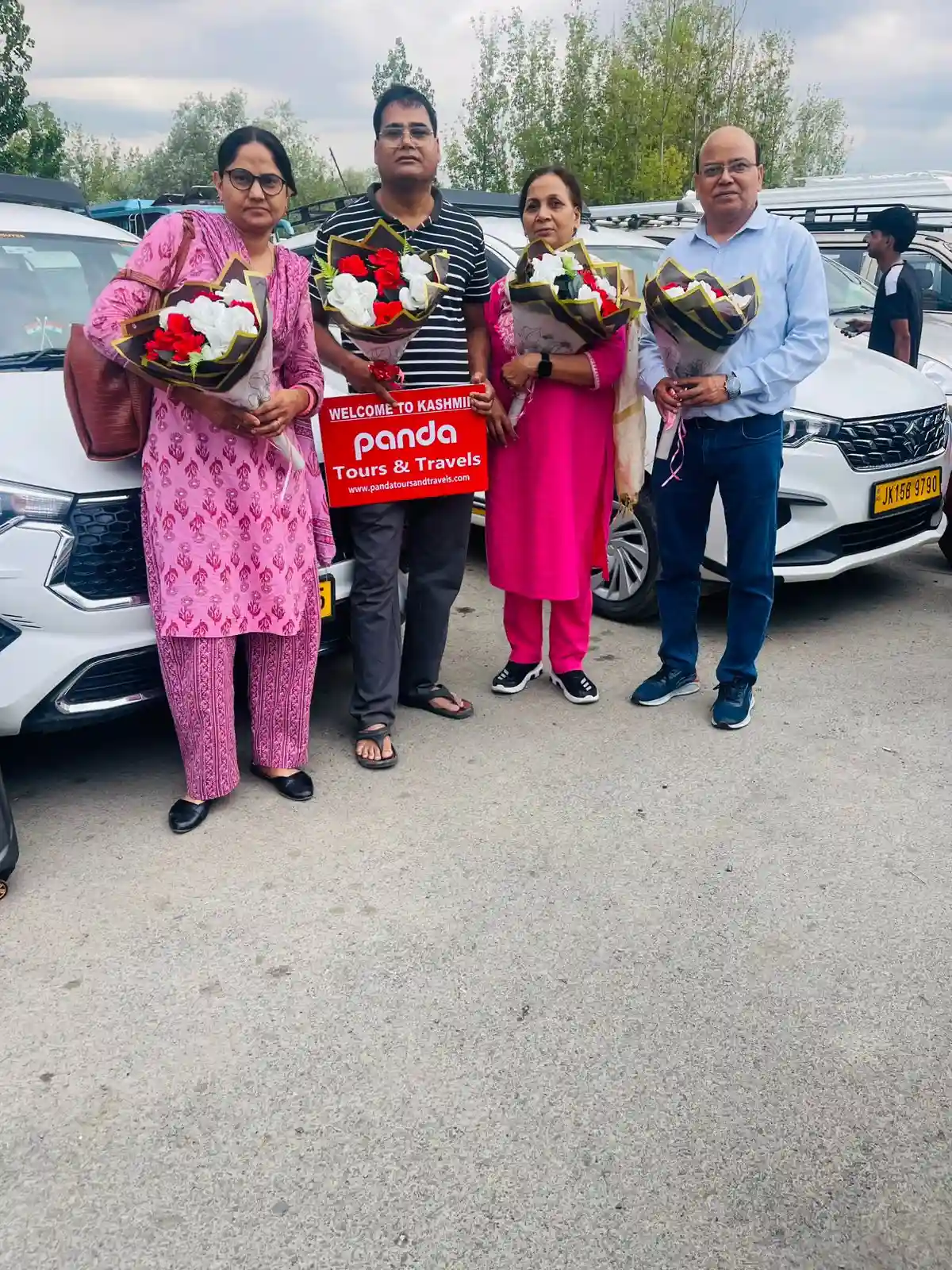 Kashmir Tour Packages From Cuttack – Complete 2026 Travel Guide 1 featured image for kashmir tour packages from cuttack