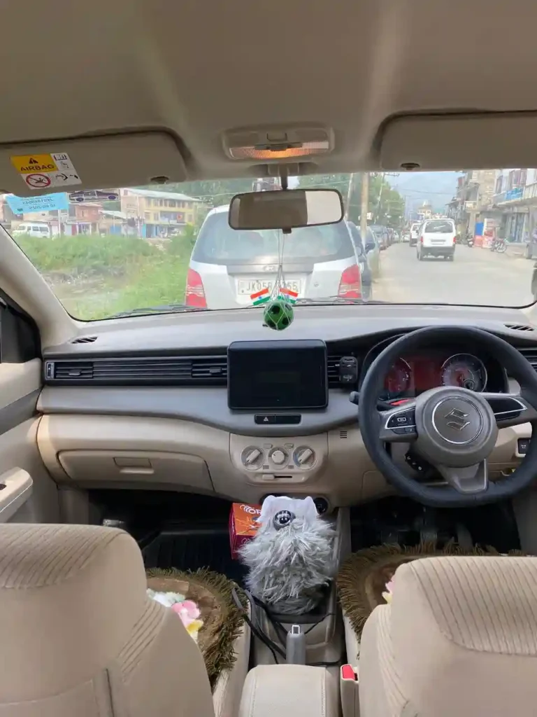 Srinagar to Pahalgam Taxi Fare