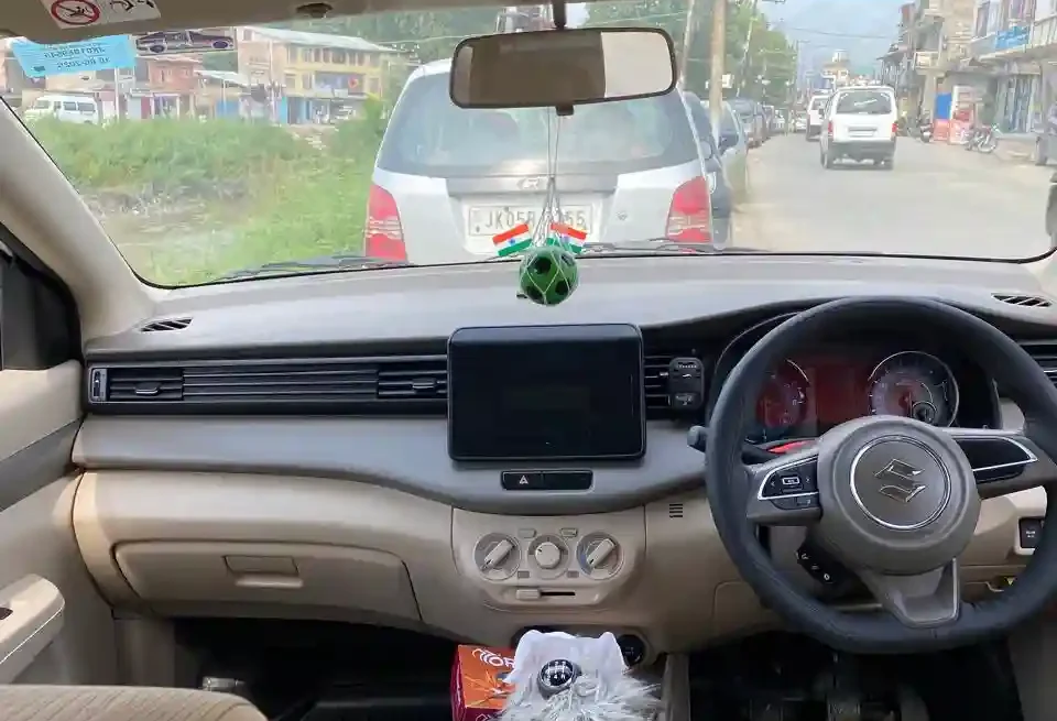 Featured image for Srinagar to Pahalgam taxi fare