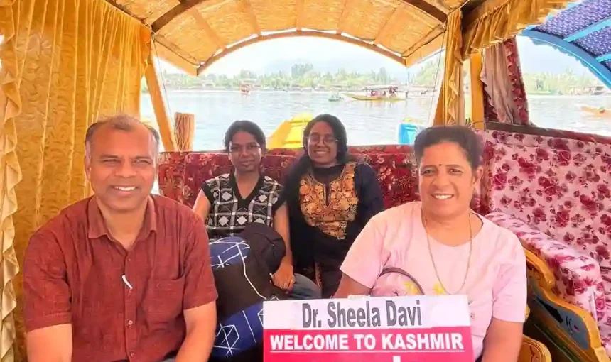 Kashmir Tour Packages from Noida: Your Complete Journey to Paradise 1 Kashmir Tour Packages from Noida: Your Complete Journey to Paradise