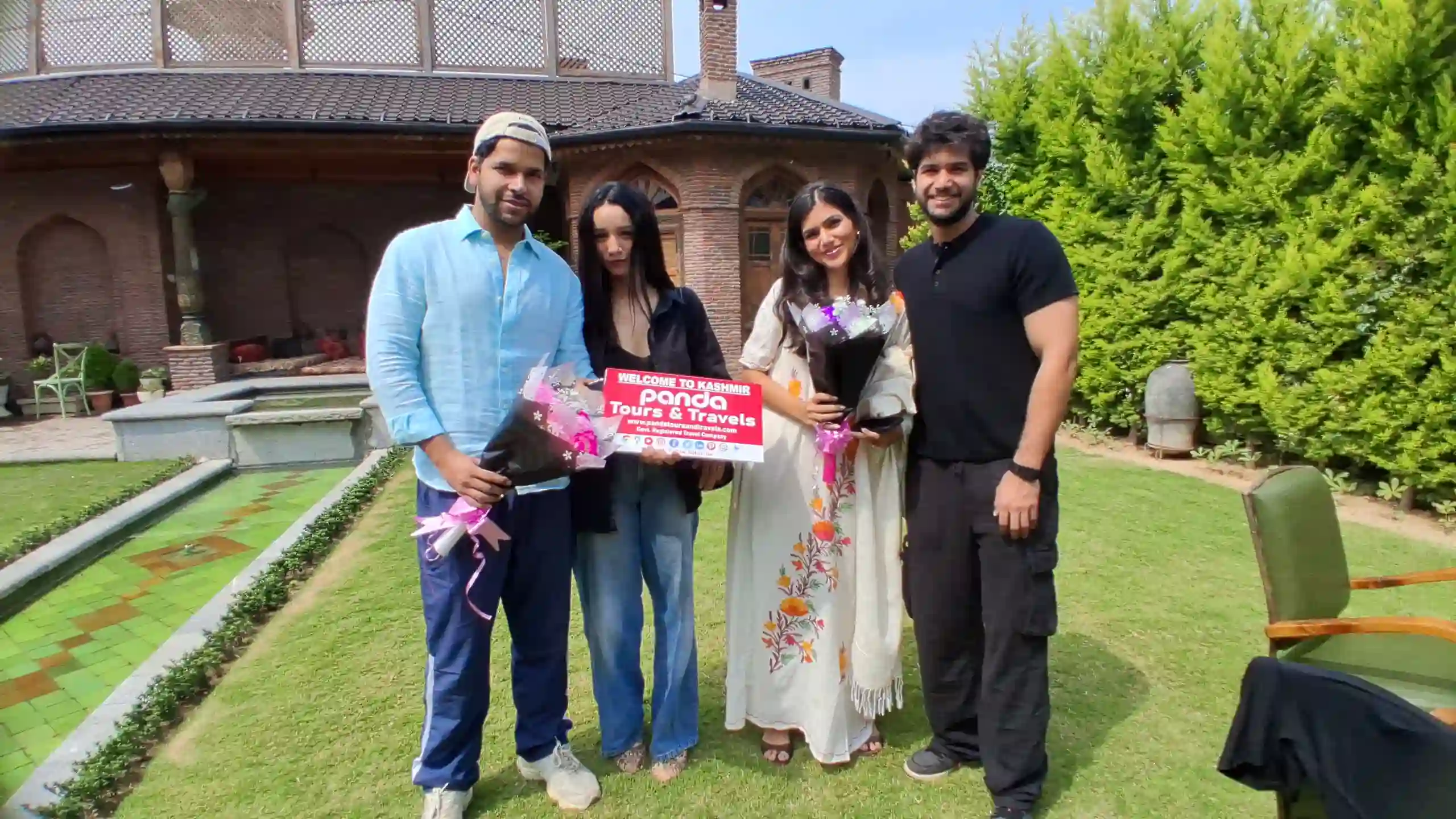 Kashmir 4 Nights 5 Days Package – Complete Itinerary, Inclusions And Travel Guide 1 Featured image for kashmir 4 nights 5 days package