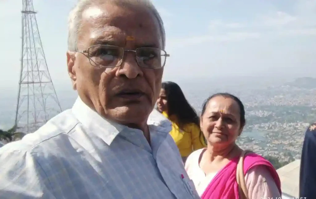 Shankaracharya Temple Srinagar: Timings, History, 243 Steps, Phone Rules & Local Visit Guide 4 Dal Lake and Srinagar city seen from Shankaracharya Hill